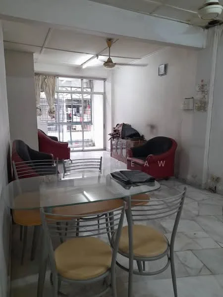Living features: white painted walls, marble flooring, 5-blade ceiling fan, glass dining table with metal legs, 4 dining chairs with wooden seats, 2 red armchairs, sofa, large window with natural light, curtains, decorative wall with minimal decor; style: minimalist.