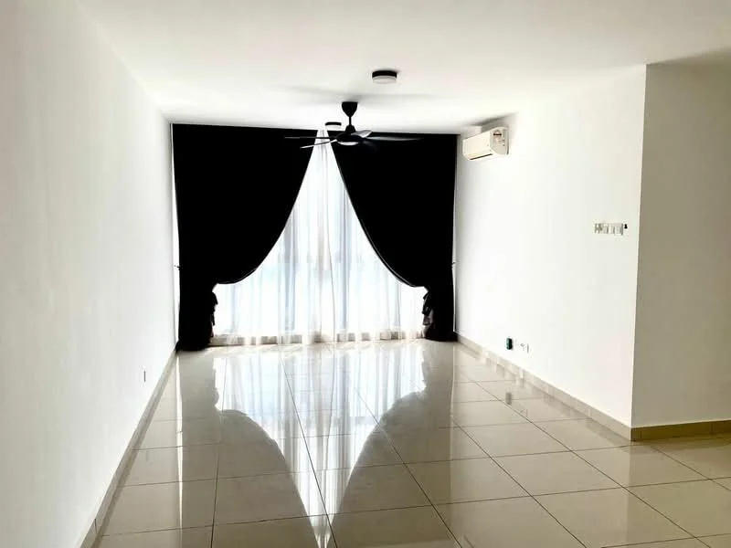 Living features: white painted walls, glossy ceramic tile flooring, 5-blade ceiling fan, recessed downlights, floor-to-ceiling windows, sheer curtains, blackout curtains, wall-mounted split AC; style: modern.