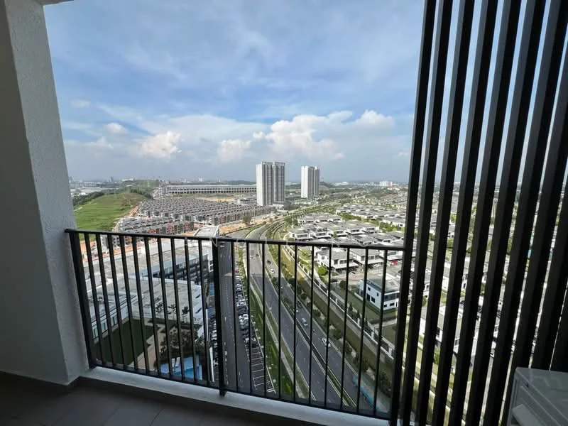 Room view: city.