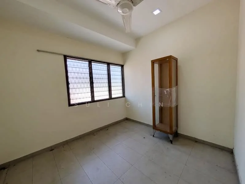 Room features: white painted walls, tile flooring, ceiling fan, large window with grid pattern, wooden display cabinet on wheels, natural light from window, neutral color scheme; style: minimalist.