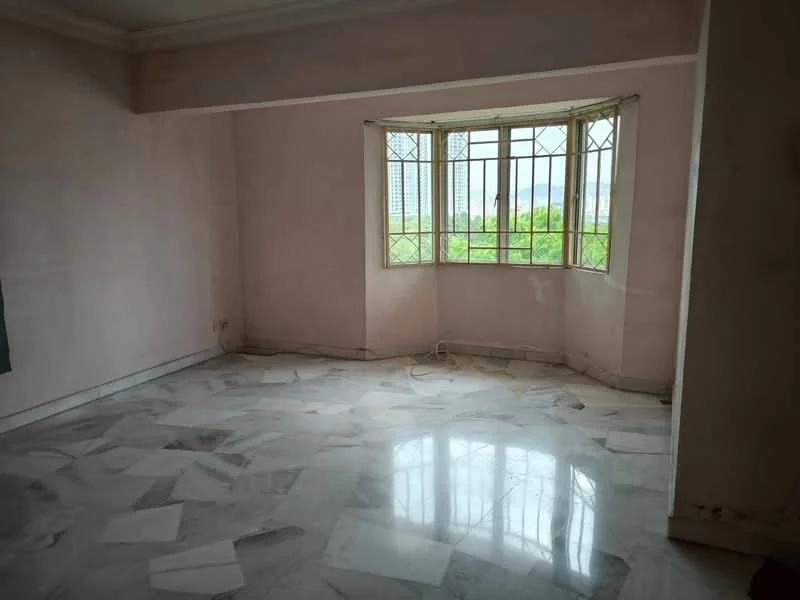 Room features: white painted walls, marble flooring, large bay window with multiple panes, view of greenery outside, natural light from window, no visible furniture, smooth ceiling, corner room; view: garden.