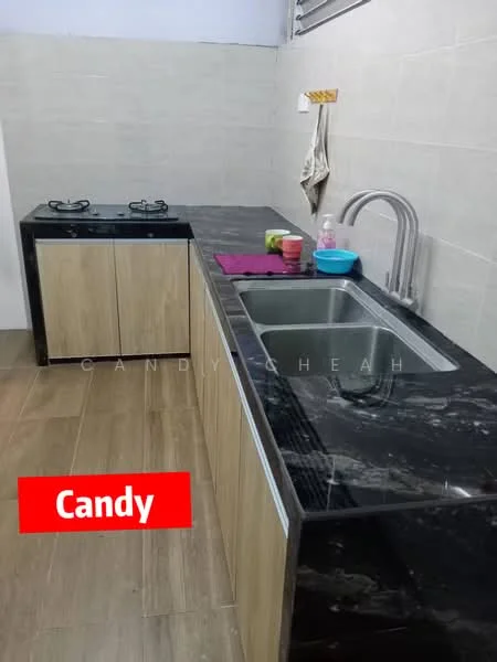 Kitchen features: black marble countertop, stainless-steel single-bowl sink, chrome pull-down faucet, wood cabinetry with light wood finish, 2-burner gas hob, tile backsplash, grey tiled walls, ceramic tile flooring; style: modern.