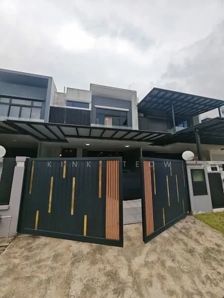 Exterior type: linked terrace house; features: modern facade with a combination of grey and white colors, large windows with black frames, flat roof design, wooden accents on the gate, concrete driveway, manicured lawn, covered porch area, security gate, outdoor lighting fixtures, two-storey structure; style: modern.