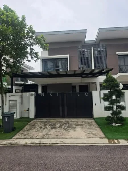 Exterior type: semi-detached house; features: black metal gate, concrete driveway, manicured lawn, mature trees, flat roof, white painted facade, grey accent wall, recessed balconies, covered car porch, landscaped garden; style: modern.