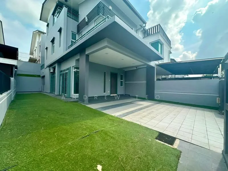 Exterior type: detached bungalow; features: manicured lawn, paved patio area, grey painted facade, flat roof, large windows, covered car porch, side garden, outdoor lighting; style: modern.