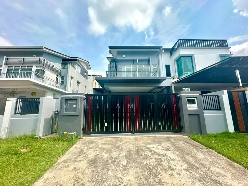 Exterior type: detached bungalow; features: two-storey building, black metal gate, concrete driveway, manicured lawn, balconies on upper floor, glass sliding doors, white painted facade, grey painted walls, car porch, security intercom, fence surrounding property; style: modern.