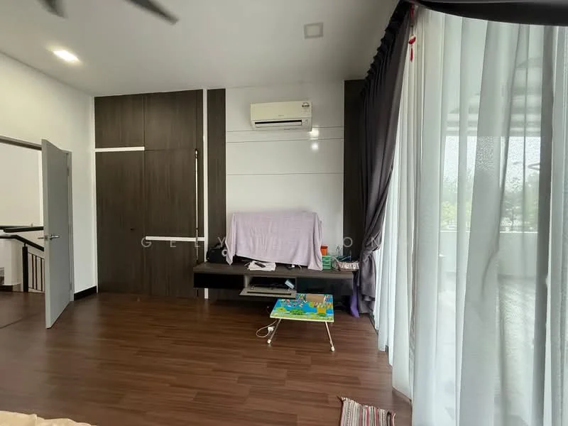 Room features: wooden flooring, white painted walls, dark wood accent wall, wall-mounted air conditioning unit, ceiling fan, large window with sheer curtains, blackout curtains, small table with colorful mat, bench seating, decorative throw on bench; style: modern.