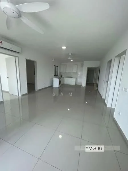 Living features: glossy ceramic tile flooring, white painted walls, 5-blade ceiling fan with light, wall-mounted split AC, recessed downlights, open layout, large windows, laundry area with washer, neutral color scheme, doorway to other rooms; style: modern.