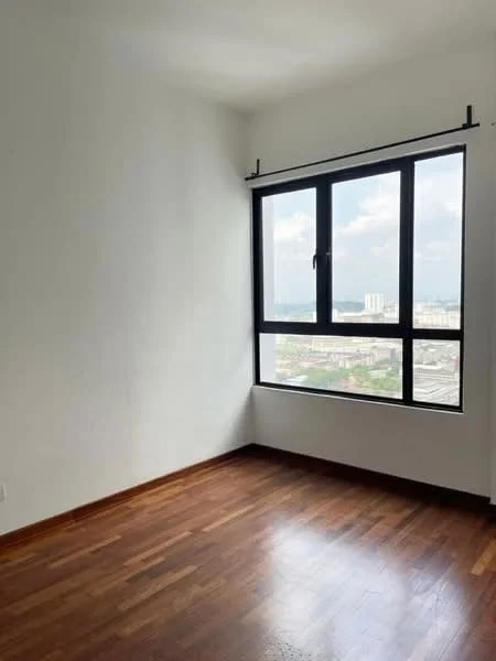 Room features: wooden flooring, white painted walls, floor-to-ceiling windows, city view; style: modern; view: city.
