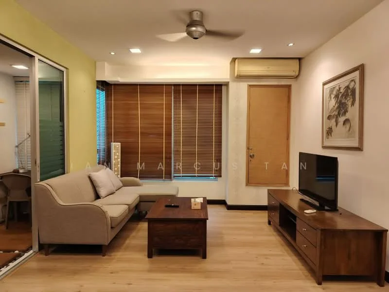 Living features: 3-seater fabric sofa in light grey, wood coffee table, TV console, wall-mounted TV, wooden flooring, ceiling fan with light, blinds on windows, decorative artwork on wall, air conditioning unit, door leading to balcony, wall-mounted light fixtures; style: modern.
