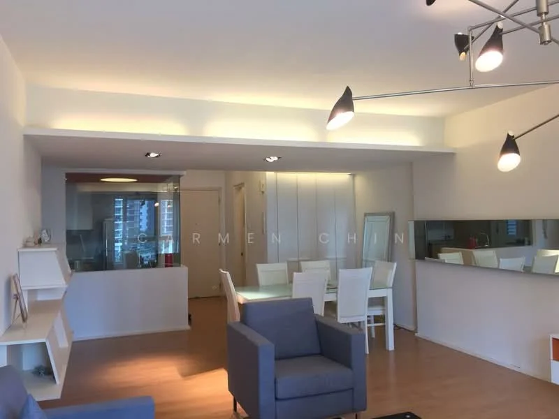 Living features: light wood laminate flooring, white painted walls, recessed downlights, modern ceiling light fixture, grey fabric sofa, dining table with white chairs, mirror wall, open kitchen layout, kitchen island, glass backsplash, kitchen cabinets, floor-to-ceiling windows, natural light; style: modern; view: city.