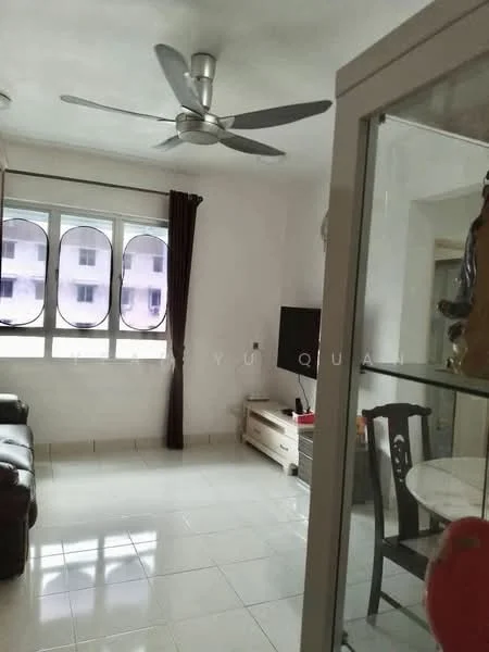 Living features: 5-blade ceiling fan, floor-to-ceiling windows, white painted walls, glossy tile flooring, TV console, wall-mounted TV, brown leather sofa, dining table with chairs, curtains, decorative display cabinet; style: modern.