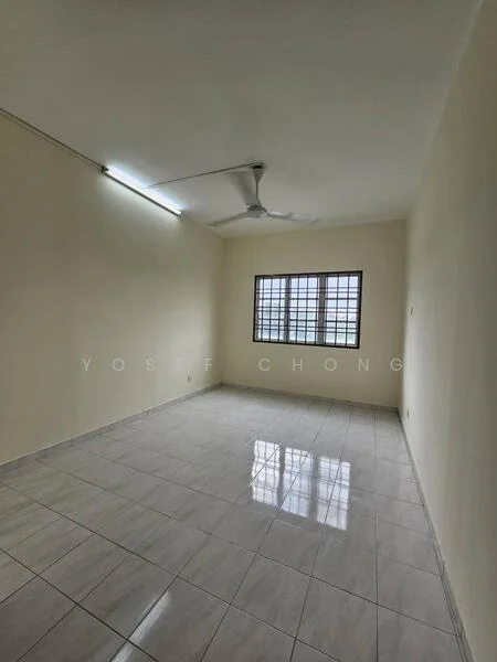 Room features: white painted walls, glossy ceramic tile flooring, ceiling fan, large window with grid pattern, natural light, neutral color scheme, no visible furniture, plain ceiling; style: minimalist.