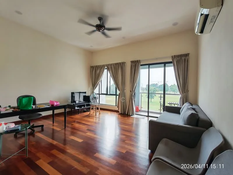 Living features: wooden flooring, 5-blade ceiling fan, floor-to-ceiling windows, sliding glass door, curtains, sofa in grey, coffee table, TV console, wall-mounted TV, decorative items on table; style: modern; view: garden.