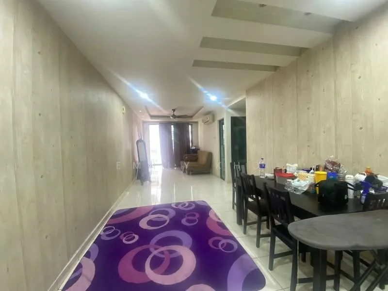 Room features: cream painted walls, polished tile flooring, 5-blade ceiling fan, recessed downlights, dining table with chairs, area rug with circular pattern, open space layout, wall-mounted air conditioning unit; style: modern.