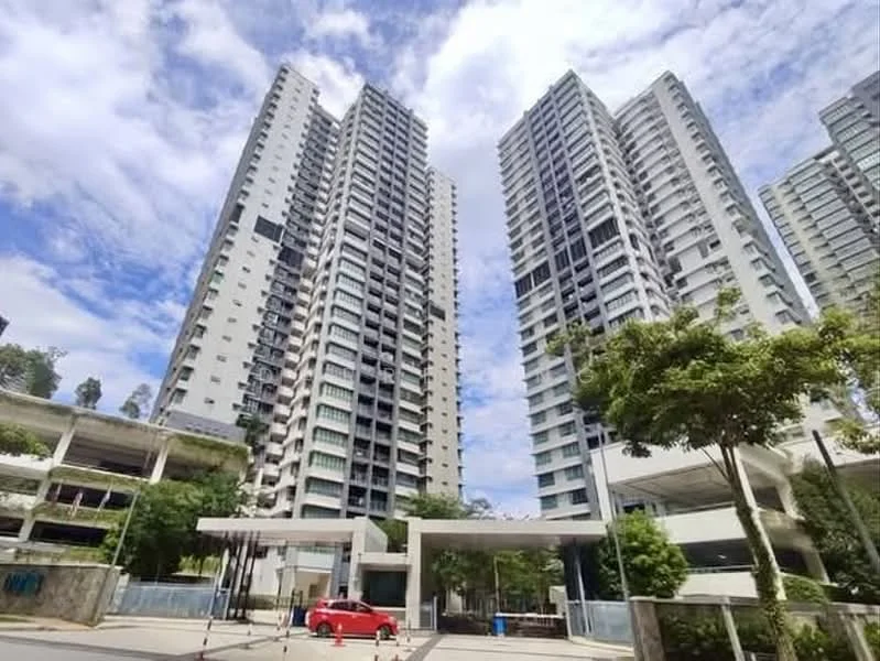 Exterior type: high-rise condominium; features: glass curtain wall, white painted facade, projecting balconies, landscaped entrance, multiple storeys, surrounded by greenery, open-air parking lot, guard house at entrance; style: modern.
