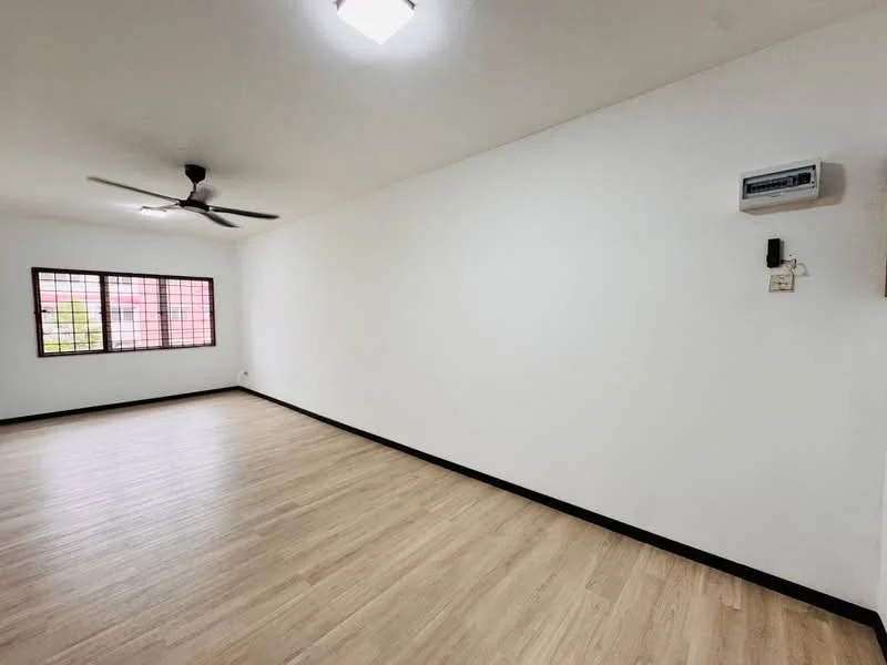 Room features: light wood laminate flooring, white painted walls, ceiling fan, wall-mounted air conditioning unit, grid-patterned windows with black frames, no visible furniture or decor; style: minimalist.