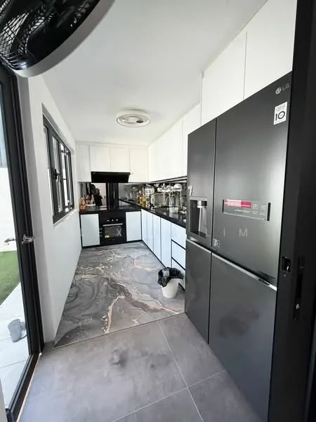 Kitchen features: black granite countertop with veining, white shaker cabinets, built-in oven, stainless-steel fridge, black glass cooktop, single-bowl stainless-steel sink, chrome pull-down faucet, recessed downlights, sliding glass door, grey tile flooring, wall-mounted ceiling fan; style: modern; view: garden.