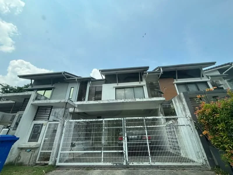 Exterior type: linked terrace house; features: grey painted facade, white painted facade, metal roof, two-storey, gated entrance, front garden with shrubs, driveway with interlocking pavers, balconies on upper floor, large windows, security gate; style: modern.