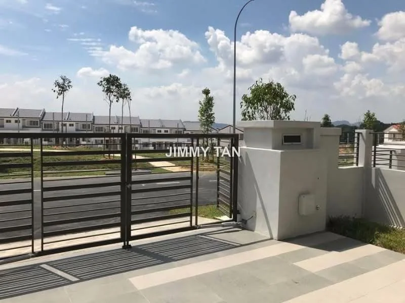 Exterior type: linked terrace house; features: metal fence, paved walkway, manicured lawn, landscaped area with trees, street view, modern facade, concrete wall, outdoor lighting, driveway, open space, clear blue sky; style: modern.