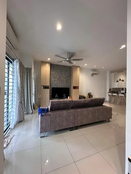 Living features: 3-seater leather sofa in grey, coffee table, TV console, wall-mounted TV, area rug, ceiling fan with light, recessed downlights, floor-to-ceiling windows, sliding glass door, curtains, white painted walls, glossy tile flooring; style: modern.
