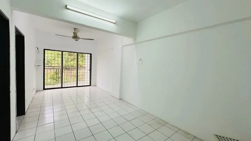 Living features: white painted walls, white tiled flooring, 5-blade ceiling fan, floor-to-ceiling windows, black sliding door, natural light from windows, open layout, no visible furniture; style: minimalist; view: garden.