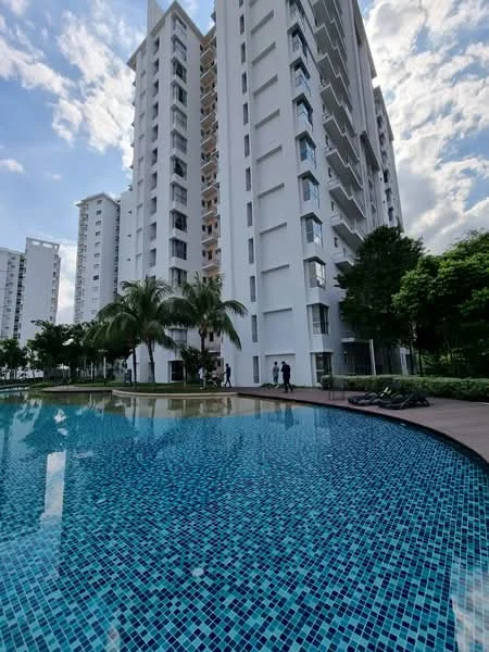 Exterior type: high-rise condominium; features: white painted facade, glass windows, approximately 10-storey high-rise, infinity pool, tiled pool deck, surrounded by landscaped gardens, palm trees, manicured lawn, outdoor seating area, clear blue sky; style: modern.