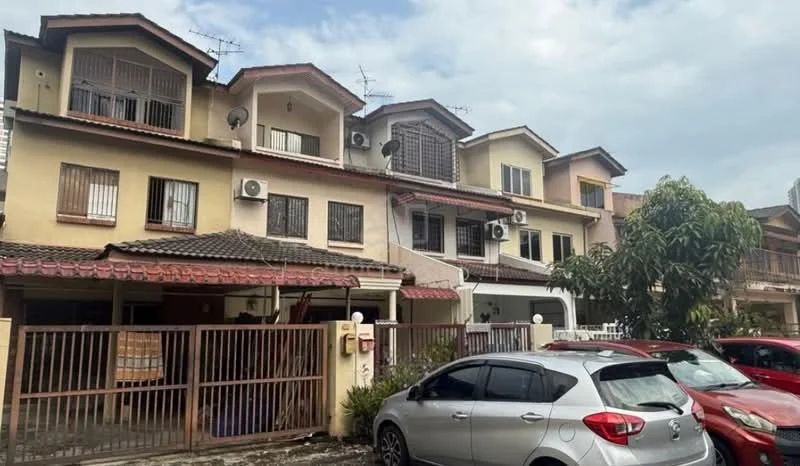 Exterior type: linked terrace house; features: two-storey building, cream painted facade, red tiled roof, multiple air conditioning units visible, front gate with fence, paved driveway, landscaped front garden, parking space for multiple cars, balconies on upper floors, satellite dishes on roof; style: modern.
