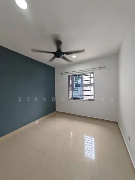 Room features: white painted walls, grey accent wall, glossy tile flooring, 5-blade ceiling fan, window with metal grille, natural light from window, recessed ceiling lights; style: modern.