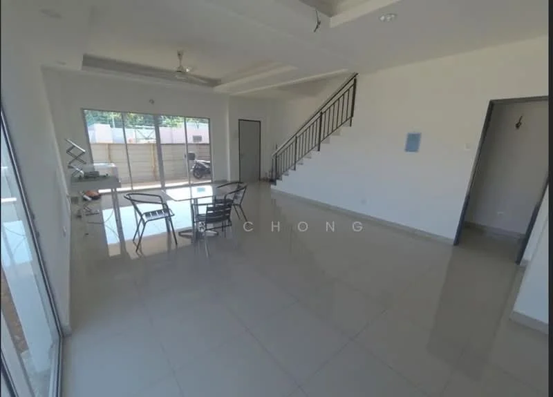 Living features: large glass sliding doors, floor-to-ceiling windows, white painted walls, tray ceiling, recessed downlights, ceramic tile flooring, ceiling fan, dining table with chairs, open layout, staircase with metal railing, neutral color scheme; style: modern; view: garden.