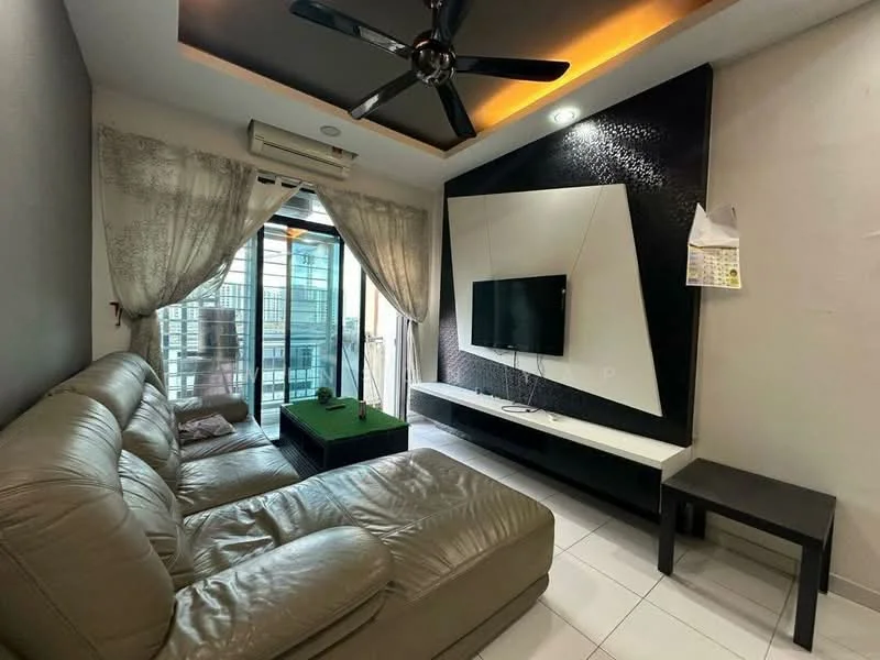 Living features: L-shape sectional sofa in beige leather, coffee table, wall-mounted TV, TV console with white finish, ceiling fan with integrated light, recessed lighting, floor-to-ceiling windows, sheer curtains, white tiled flooring, decorative wall panel with geometric design, greenery view from window; style: modern; view: city.