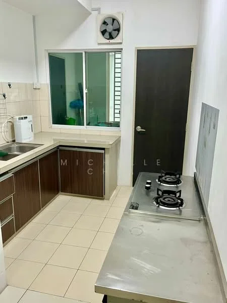 Kitchen features: stainless-steel countertop, built-in kitchen cabinets with dark wood finish, single-bowl sink, chrome faucet, 2-burner gas hob, wall-mounted exhaust fan, window with view to outside, cream tiled flooring, white walls; style: modern.