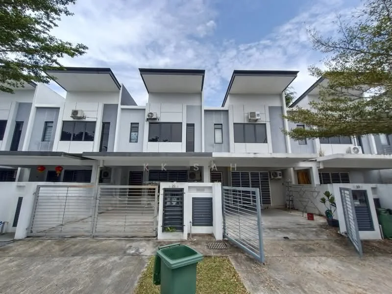 Exterior type: linked terrace house; features: white painted facade, flat roof, approximately 2-storey, manicured lawn, mature trees, driveway with interlocking pavers, multiple wall-mounted split AC units, gated entry, front porch area, security gate, outdoor lighting; style: modern.