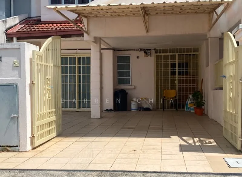 Exterior type: linked terrace house; features: paved driveway, yellow metal gate, covered car porch, tiled flooring, front garden area, window grilles, outdoor lighting, exterior wall with paint, trash bin, potted plant; style: modern.