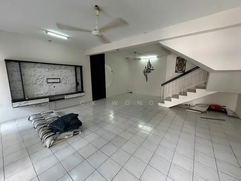 Living features: white painted walls, white tiled flooring, 5-blade ceiling fan, wall-mounted TV console, marble feature wall, staircase with white railing, decorative wall art, open layout; style: modern.