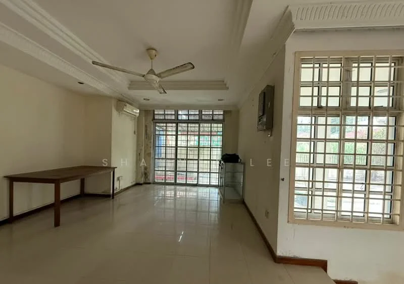 Living features: white painted walls, polished ceramic tile flooring, 5-blade ceiling fan with light, large windows with grid pattern, sliding glass door, wooden dining table, air conditioning unit, wall-mounted TV, decorative ceiling with crown moulding; style: modern.