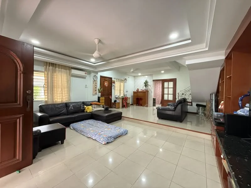Living features: 3-seater leather sofa in black, 2-seater leather sofa in black, coffee table, TV console, wall-mounted TV, area rug, ceiling fan with light, window with sheer curtains, tile flooring, decorative plants, built-in cabinetry, light-colored walls, recessed lighting; style: modern.