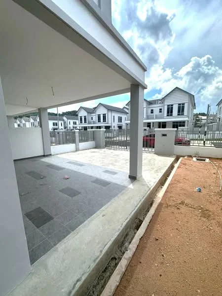 Exterior type: linked terrace house; features: grey tiled flooring, concrete slab foundation, white painted walls, metal railing, open outdoor space, landscaped area with soil, surrounding residential units, partially covered patio, driveway access; style: modern.