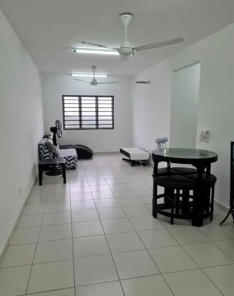 Living features: white painted walls, tile flooring, 5-blade ceiling fan, 2 ceiling lights, large window with black grille, black dining table with 4 chairs, sofa with black and white zigzag pattern, white daybed, standing fan, wall-mounted air conditioning unit; style: modern.