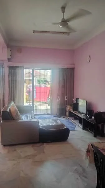 Living features: pink painted walls, marble flooring, 5-blade ceiling fan, floor-to-ceiling sliding glass door, curtains, sofa with cushions, coffee table, TV console, wall-mounted TV, decorative wall clock; style: modern.