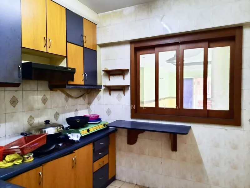 Kitchen features: black laminate countertop, wood cabinetry in light brown, dark grey upper cabinets, stainless-steel sink, chrome faucet, built-in gas stove, exhaust hood, tile backsplash with diamond pattern, ceramic tile flooring, window with wooden frame, open shelving, wall-mounted storage rack; style: modern.