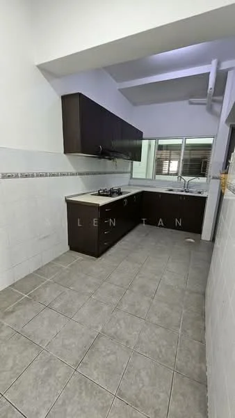 Kitchen features: brown wooden cabinetry, white tiled backsplash, ceramic tile flooring, single-bowl stainless-steel sink, chrome pull-down faucet, 4-burner gas hob, window with view to outside, countertop with space for appliances; style: modern.