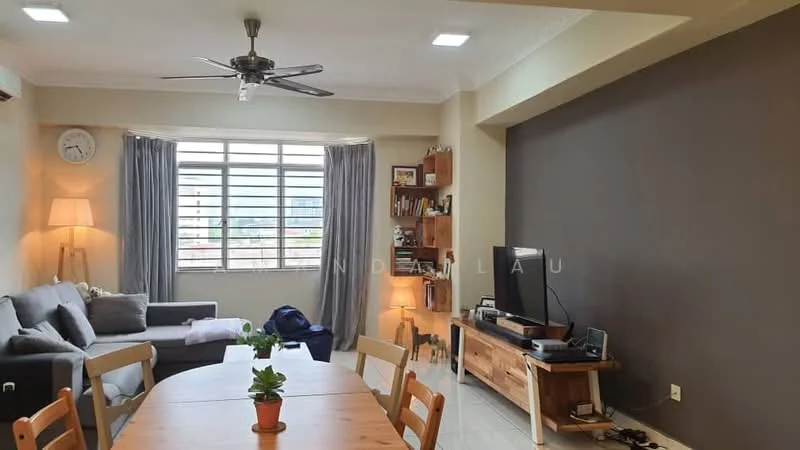 Living features: 3-seater fabric sofa in grey, ceiling fan, wall-mounted TV, wooden TV console, dining table with chairs, floor-to-ceiling windows, grey accent wall, light-colored walls, laminate flooring, table lamp, bookshelf, decorative plant; style: modern; view: city.