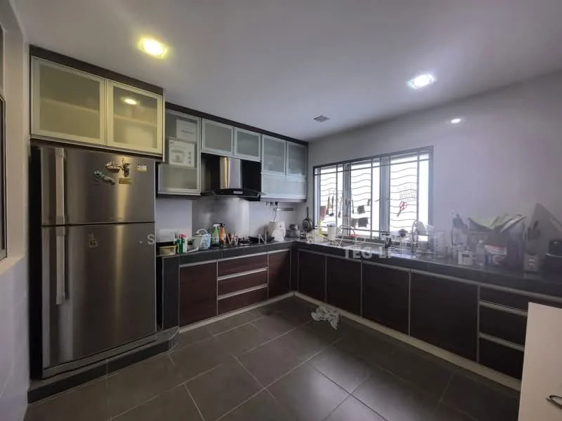 Kitchen features: stainless-steel fridge, built-in oven, 4-burner gas hob, stainless-steel range hood, black granite countertop, dark wood cabinetry with glass-front upper cabinets, ceramic tile flooring, double-bowl stainless-steel sink, window with security bars, recessed LED downlights; style: modern.