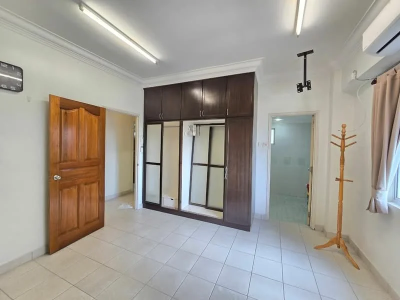 Room features: white painted walls, tile flooring, built-in wardrobe with mirrored doors, wooden door, ceiling lights, wall-mounted air conditioning unit, curtains on window, clothes rack, light switch; style: modern.