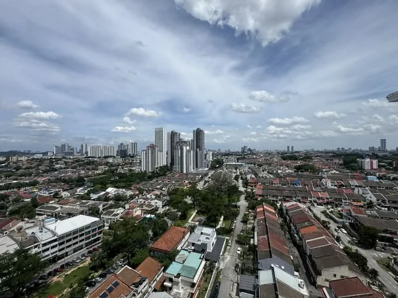 Exterior type: high-rise condominium; features: city skyline view, surrounded by residential buildings, mixed architectural styles, greenery along the streets, urban landscape, high-rise buildings in the background, low-rise houses in the foreground; style: modern.