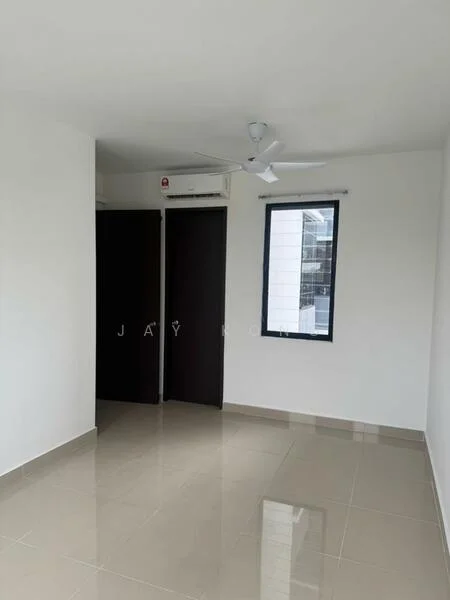 Room features: white painted walls, glossy ceramic tile flooring, ceiling fan, 1 wall-mounted split AC, window with view, 2 sliding doors, neutral color scheme, natural light from window; style: modern.