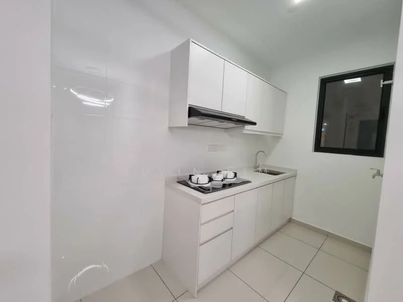 Kitchen features: white cabinetry, stainless-steel sink, chrome pull-down faucet, built-in gas hob, exhaust hood, white tiled backsplash, light-colored countertop, ceramic tile flooring, single window, recessed lighting; style: modern.