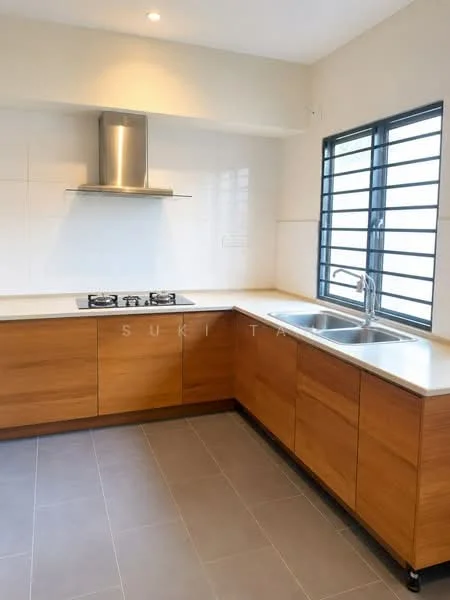 Kitchen features: stainless-steel range hood, 4-burner gas hob, single-bowl stainless-steel sink, chrome pull-down faucet, laminate countertop, wood cabinetry with flat-panel design, white tiled backsplash, grey tile flooring, large window with black metal grille; style: modern.