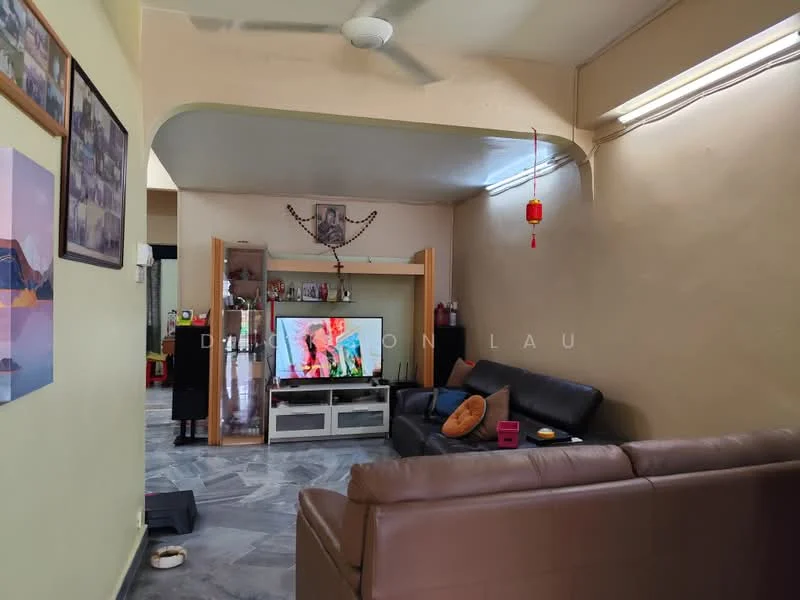 Living features: light grey painted walls, marble flooring, 5-blade ceiling fan, wall-mounted TV, TV console, black leather sofa, brown leather sofa, decorative wall art, orange throw pillow, shelves with decorative items, window with natural light; style: contemporary.